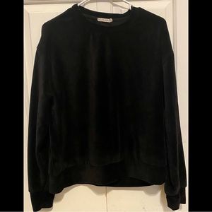 Heart & Hips velvet sweater